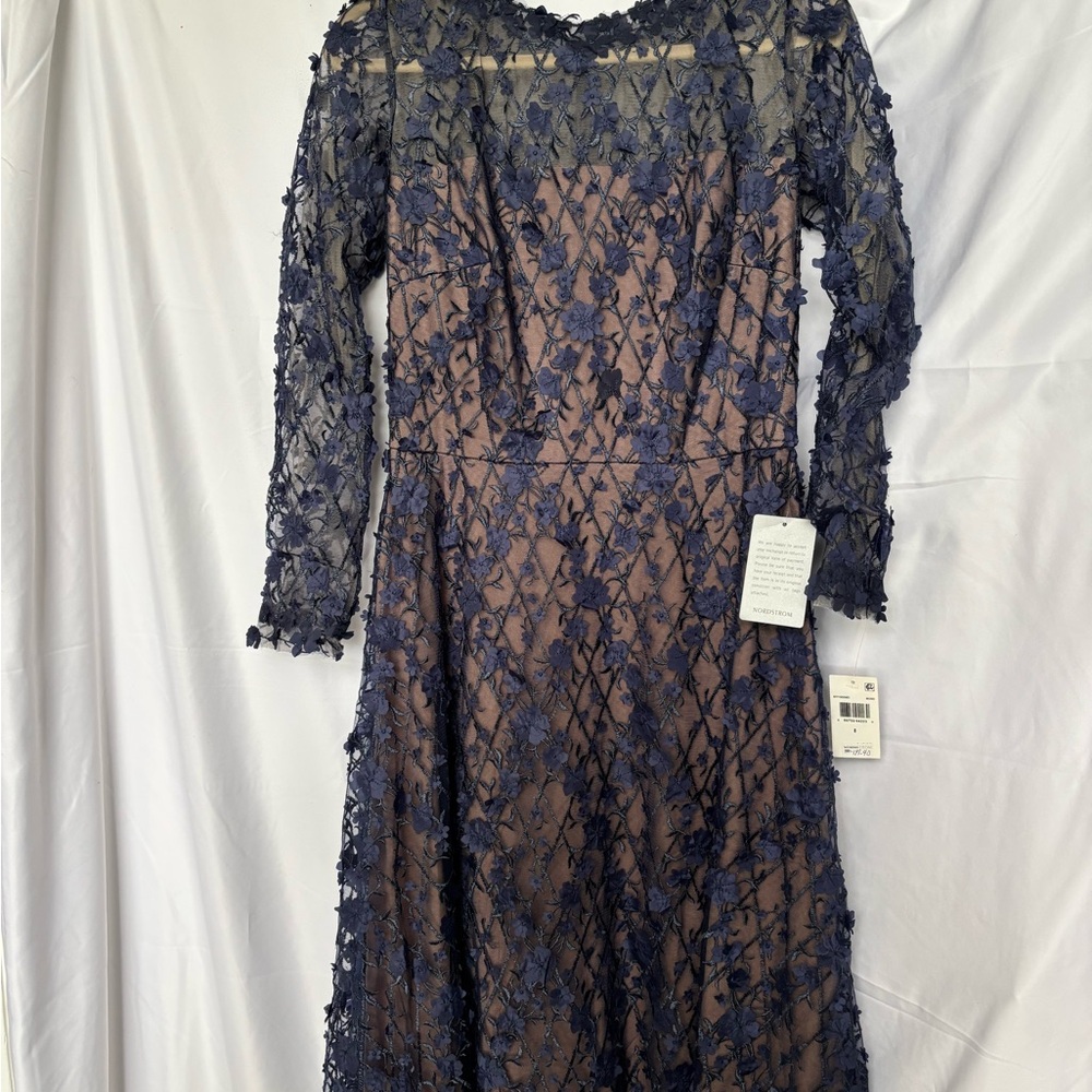 Tadashi Shoji Navy Blue Floral Appliqué Long Sleeve Dress - Picture 3 of 6